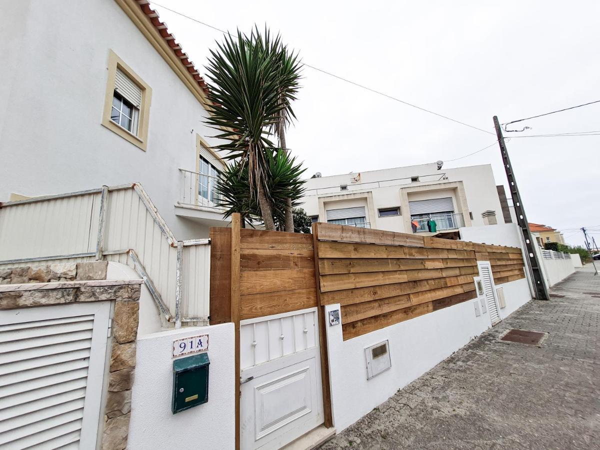 Cloud To Chill Surfhouse Baleal Vandrehjem Ferrel  Eksteriør billede