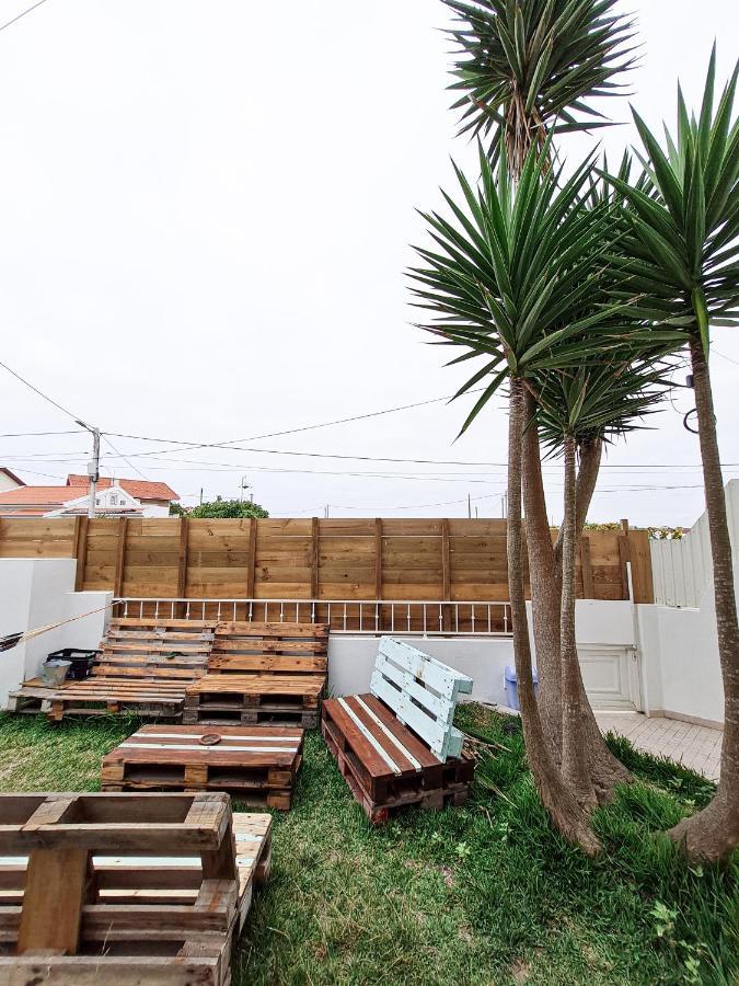 Cloud To Chill Surfhouse Baleal Vandrehjem Ferrel  Eksteriør billede